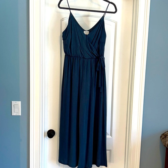 Soon to be your new favorite summer jumpsuit! - Picture 3 of 5